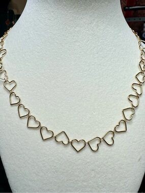 Delicate Gold Heart Link Necklace - Women's Jewelry